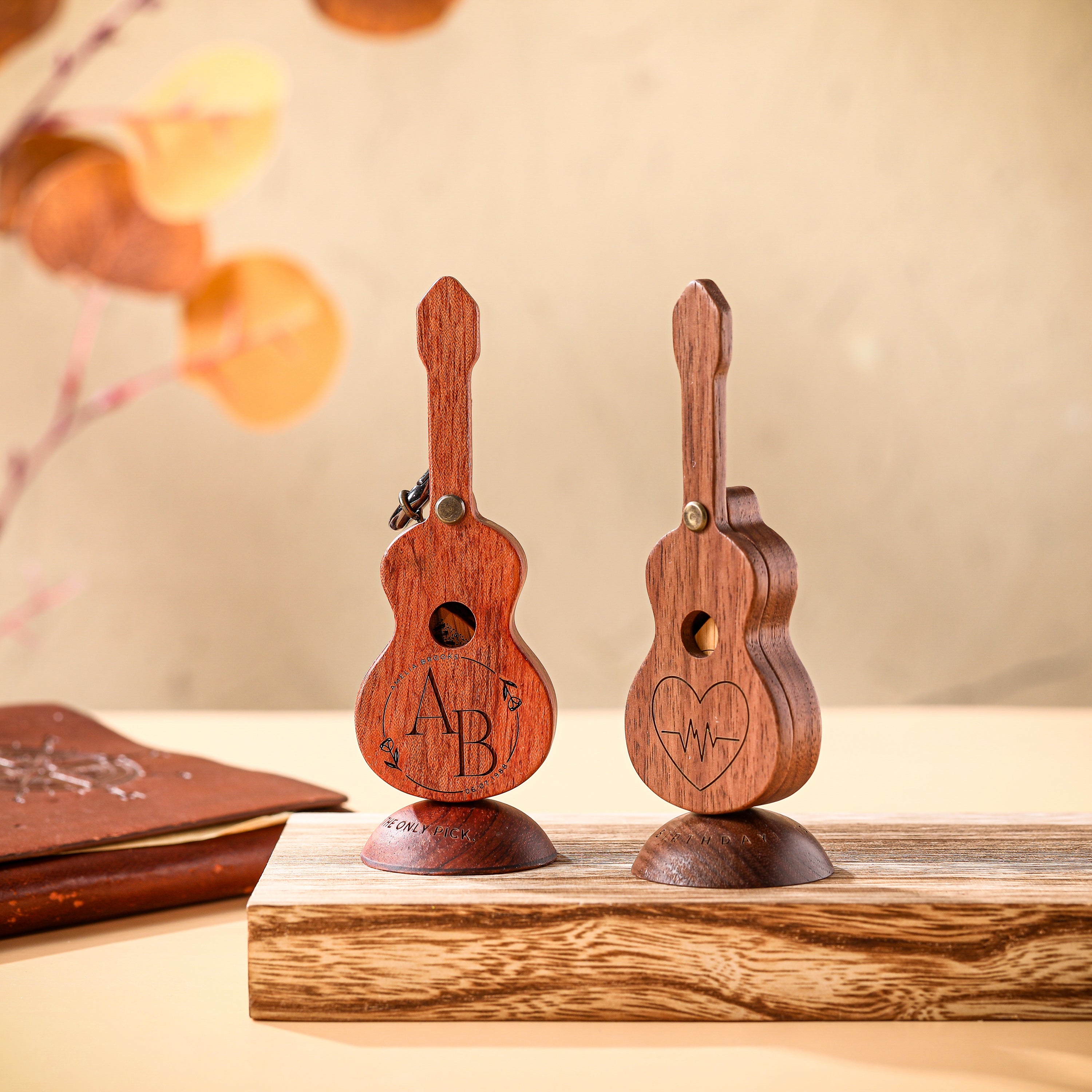 Wooden Guitar Pick Case with Magnetic Stand