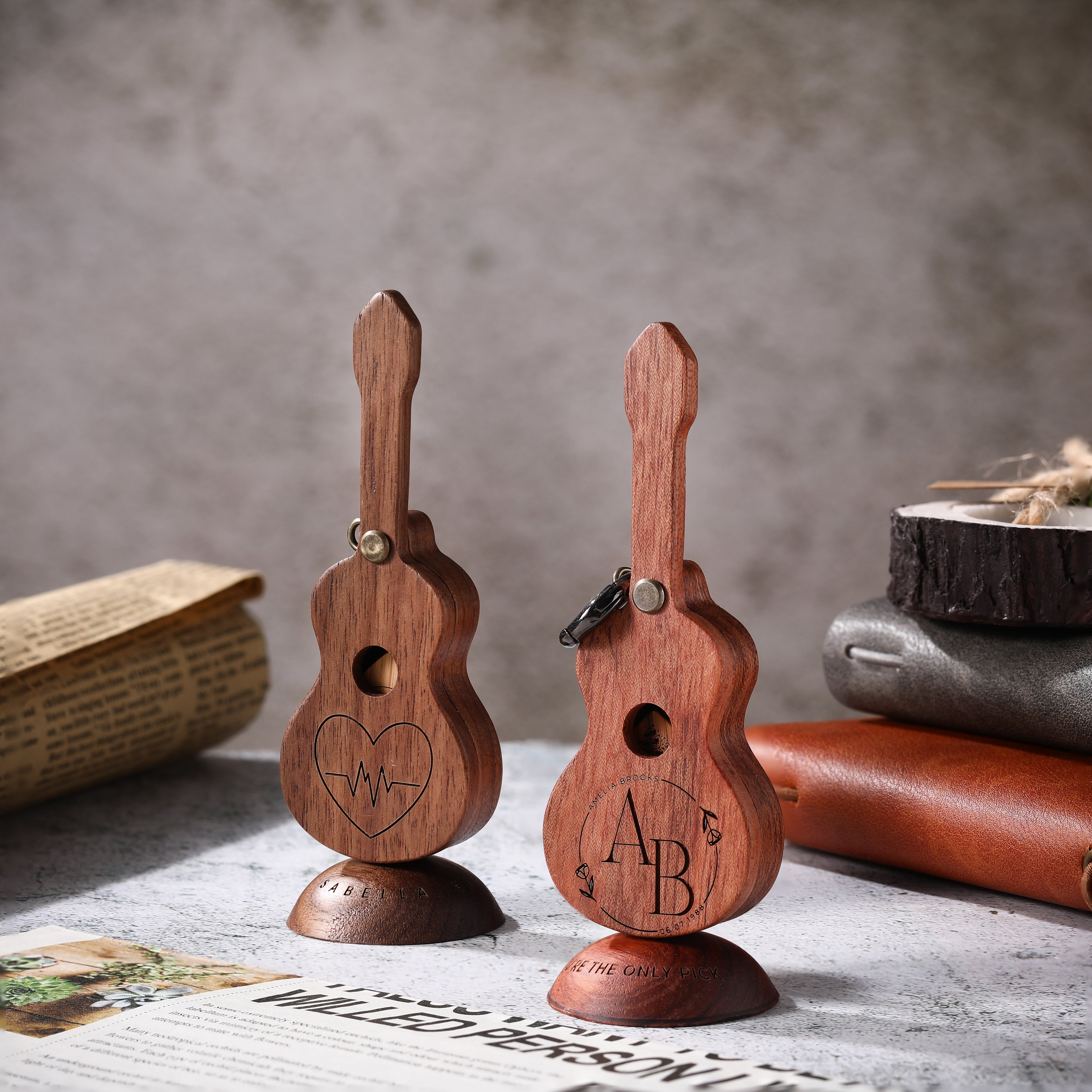 Wooden Guitar Pick Case with Magnetic Stand